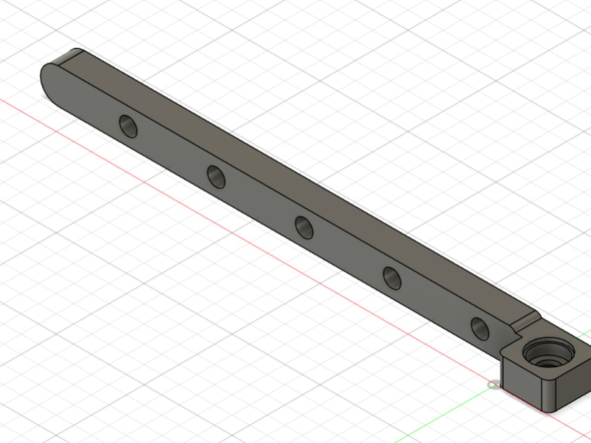 Pivot end detail